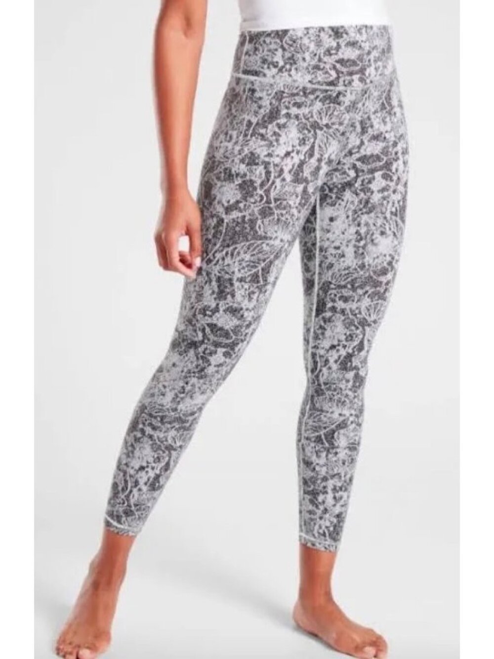 Athleta Elation Leggings Size S Black‎ White Graffiti Crop Workout Pant Normcore